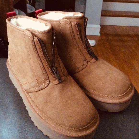 UGG Shoes - UGG Neumel platform